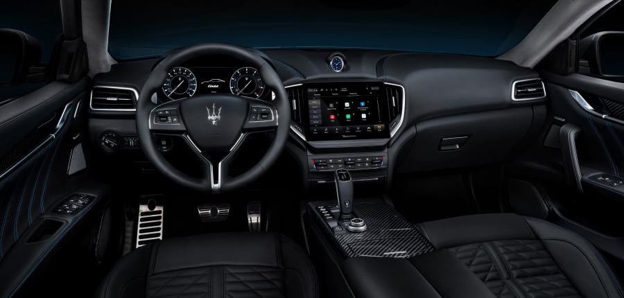 Торпедо Maserati Ghibli GranSport Hybrid (M157) 2020 года  (фото 17 из 25)